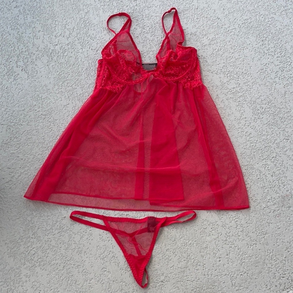 Victoria's Secret Red Lace Underwire Babydoll Chemise & Thong Lingerie Set 34B
